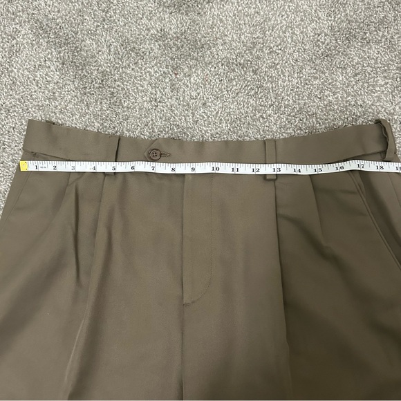 Croft and Barrow Pleated Front Taupe Brown Men’s Dress Pants Size 36 Tailored - Picture 6 of 12